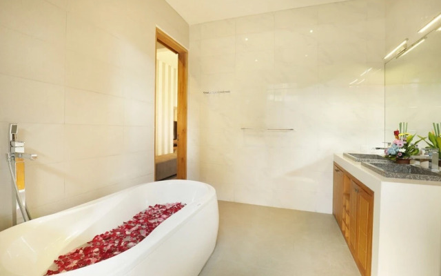 The Hotman Paris I seminyak