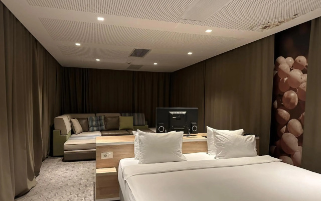 Nar Hotel