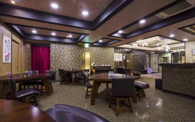 Yufuin Bessou Shikisai Hotel