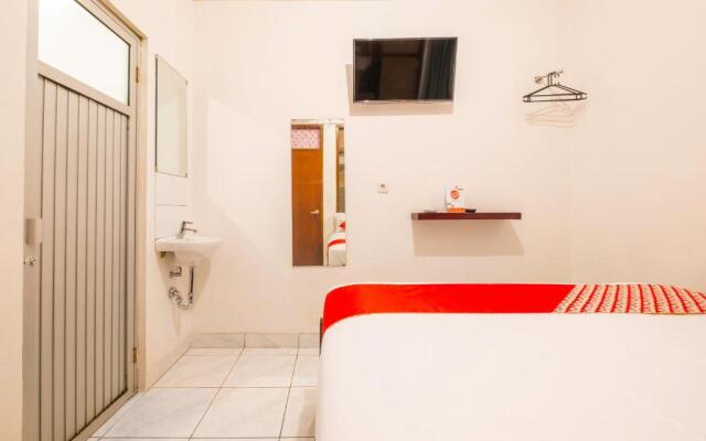 OYO 2265 Bunga Bakung Residence