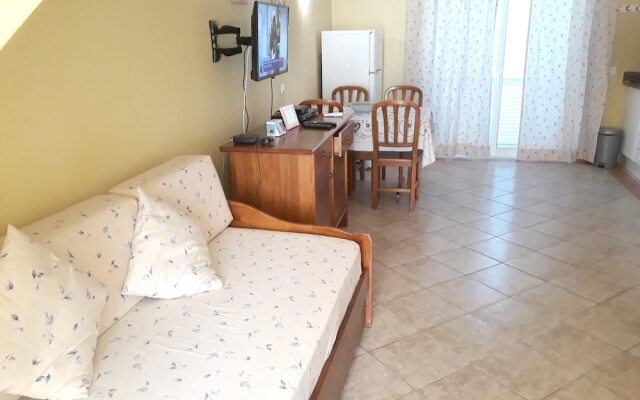 Apartment With one Bedroom in Albufeira, With Wonderful sea View, Shared Pool, Balcony - 500 m From the Beach