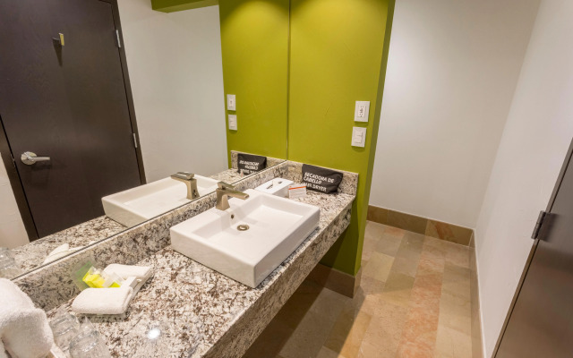 Holiday Inn Queretaro Zona Krystal by IHG