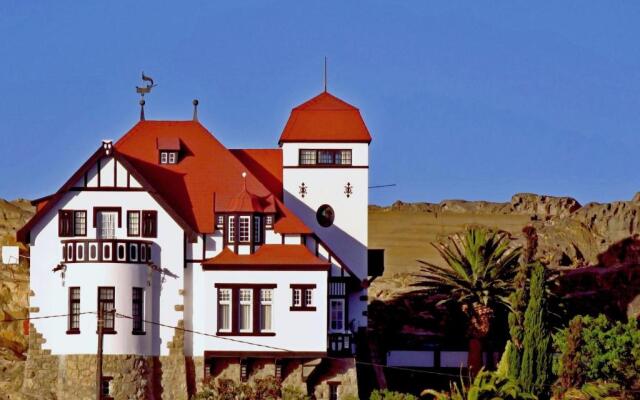 OceanLife Luderitz Accommodation