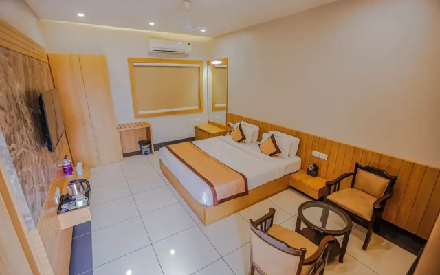 Hotel Mukut Mani Govardhan