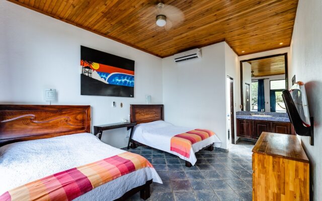 Witch's Rock Surf Camp Beachfront HOTEL