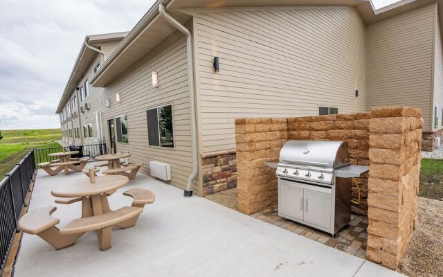 Cobblestone Inn & Suites - Sheldon