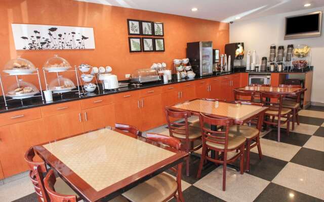 Sleep Inn Long Island City - Manhattan View