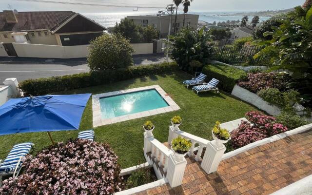 Villa on Camps Bay Drive