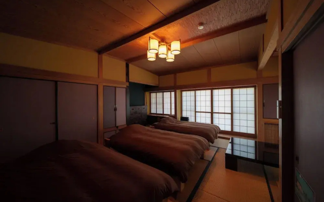 Yufuin Geihinkan Torigoebettei