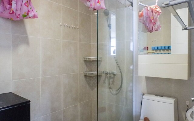 Cozy Living 2Br Apartment Near Plaza Surabaya At Trillium Residence