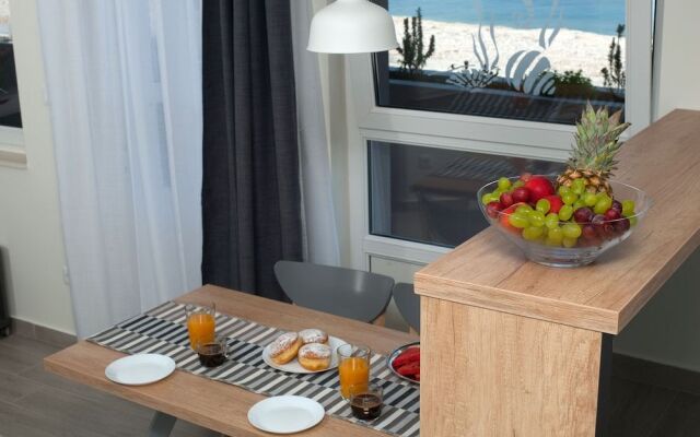 Seaside Luxury Suites