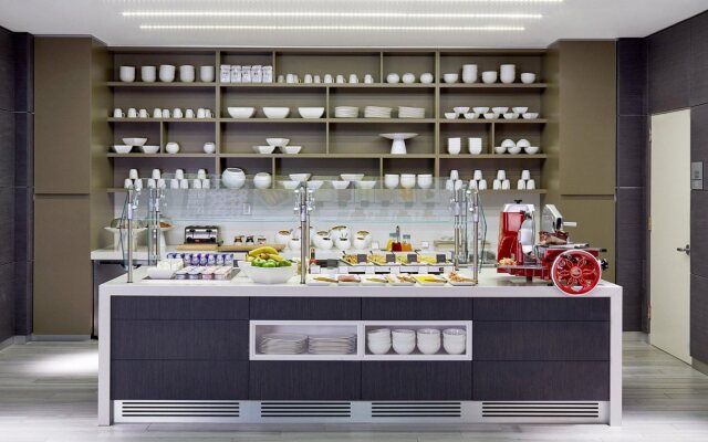 AC Hotel by Marriott® Santiago Cenco Costanera