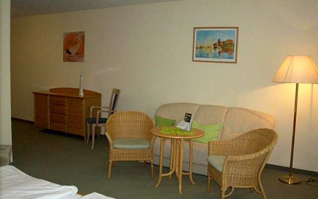 Hotel am Wariner See