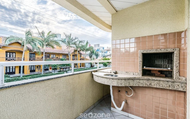 2BR apt W/balcony 220m Bombas Fdl103