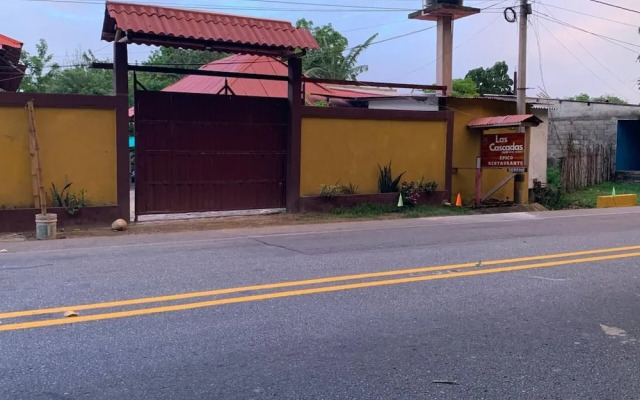 Las Cascadas Hostel Tayrona