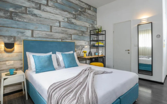 Metula Travel Hotel