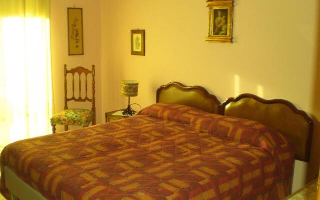 Theokles Apartment