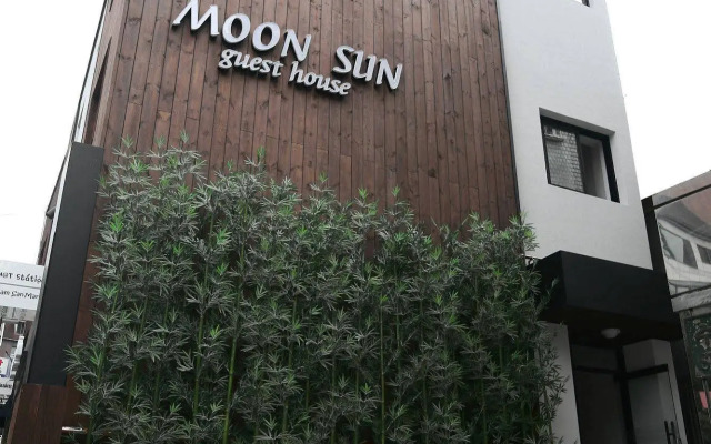 Moon Sun Guesthouse