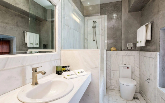Mare Monte Luxury Suites