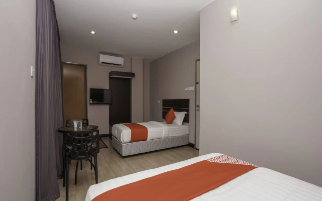 OYO 1043 Get Inn Hotel Sendayan