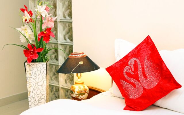 Pleasant Moments -Business Hotel