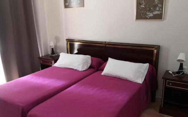 Skol 318C by Completely Marbella