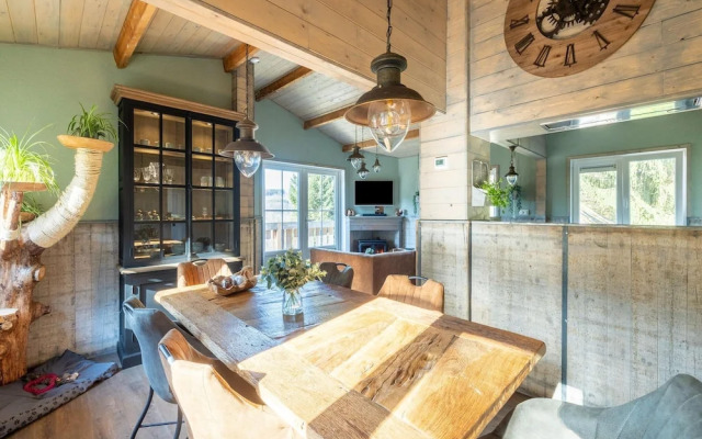 Chalet in La Roche With Garden
