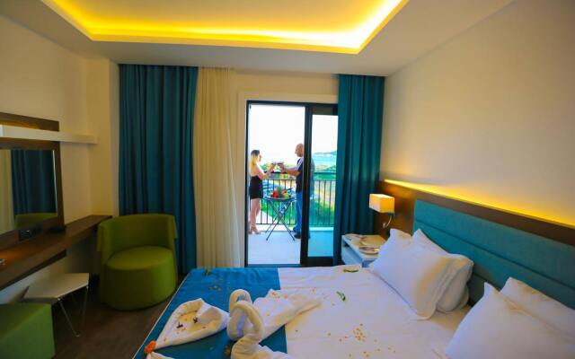 Acroter Hotel Spa