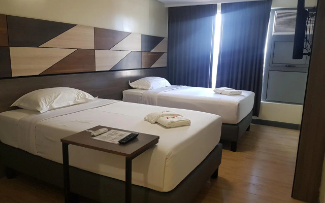 Travelite Hotel Legarda