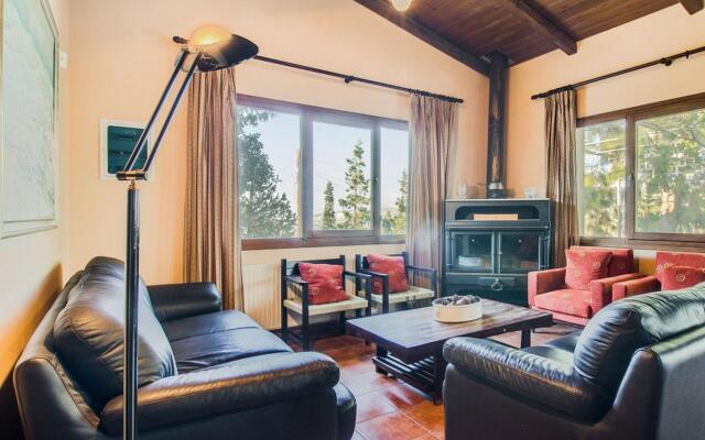 Luxurious Villa in Malades Crete