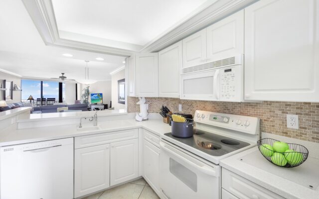 South Seas Tower 4-704