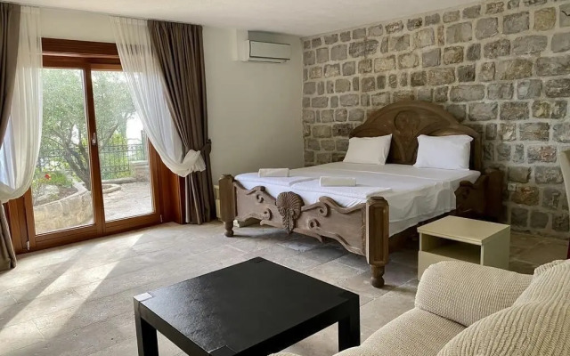 Pietra Mare Apartments