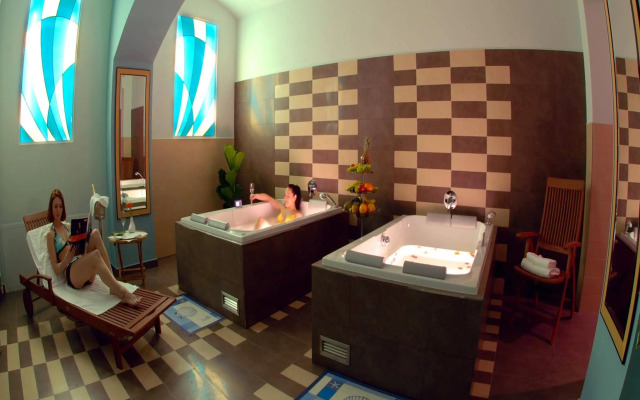 EA Hotel Downtown