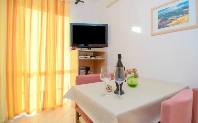 Beach Resort Apartments Bucina