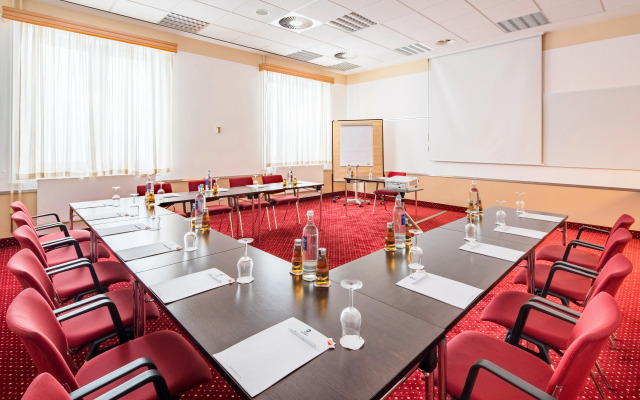 Airways Hotel Frankfurt Airport West