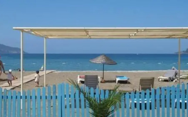 Sunset Beach Club Aqua 37