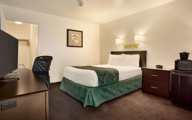 Travelodge by Wyndham Winslow