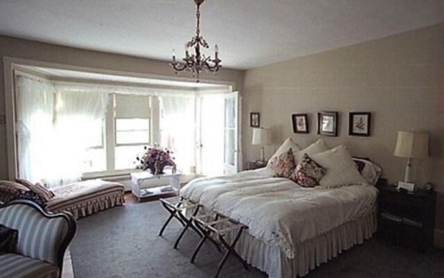 Ruah Bed & Breakfast