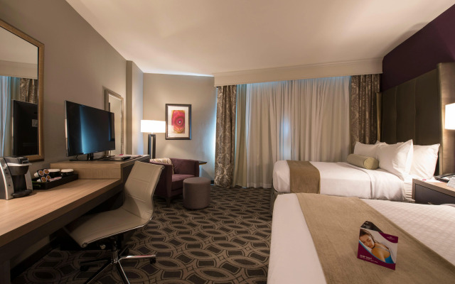Crowne Plaza Saddle Brook by IHG