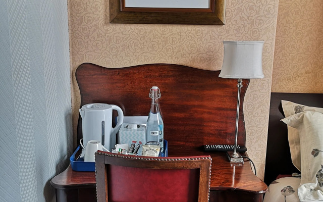 Chimneys Guest House