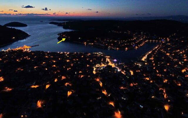 Seafront Apartment Dana