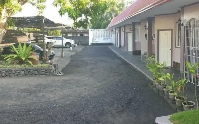 Mayon View Garden Apartelle Sa Bukid