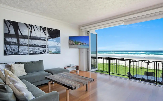 Beachfront Palm Beach Townhouse