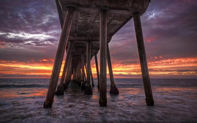 ITH Surf City Hostel Hermosa Beach