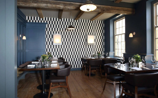 The Crown & Thistle