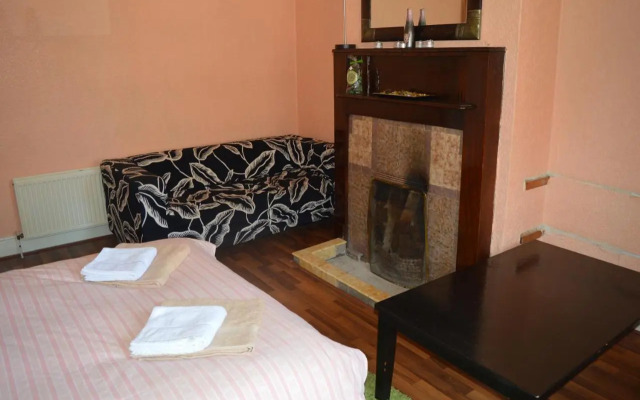 Library View Villa Holiday Home