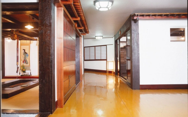 Higashiyama Onsen Motoyu Arimaya