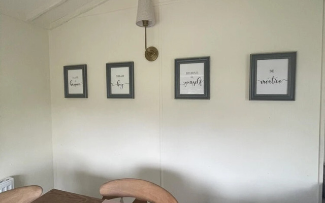 The Hundleby Inn