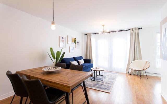 Fresh & Styled 2 Bedroom Apt in Mile End