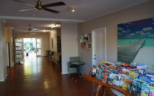 Travellers Paradise Heritage Historical Place - Hostel